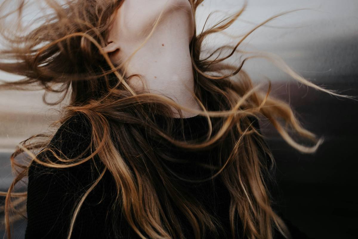 Texturizing Powder: The Secret Weapon for Instant Volume, Grip, and Style That Actually Lasts