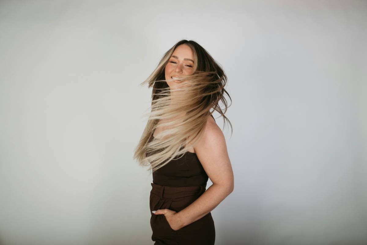 Why Your Flat Hair Won’t Budge—And How the Right Volumizing Conditioner Can Finally Fix It